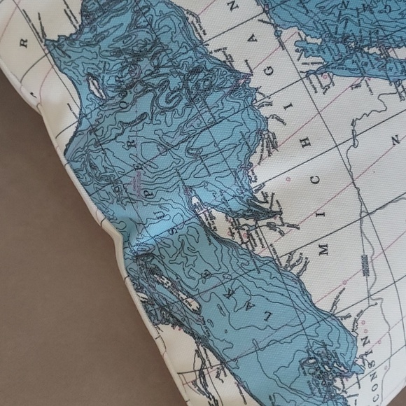 PillowMap.Com Great Lakes Map Pillow - 22" Long X 12.5" High - Picture 5 of 12